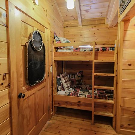 Lazy Bear Lodge Gatlinburg Esterno foto