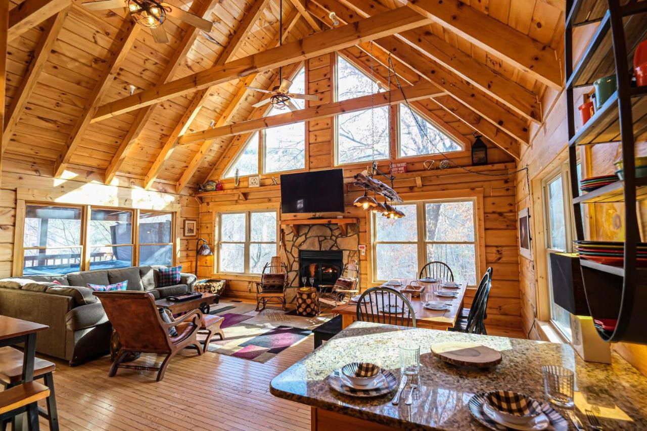 Lazy Bear Lodge Gatlinburg Esterno foto