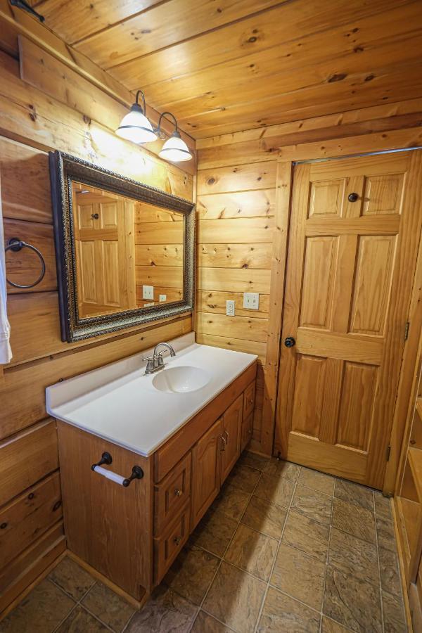 Lazy Bear Lodge Gatlinburg Esterno foto